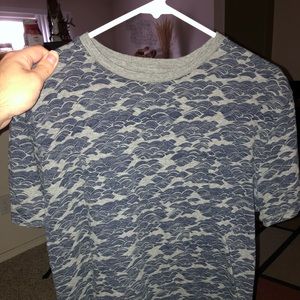 Wave print tee!